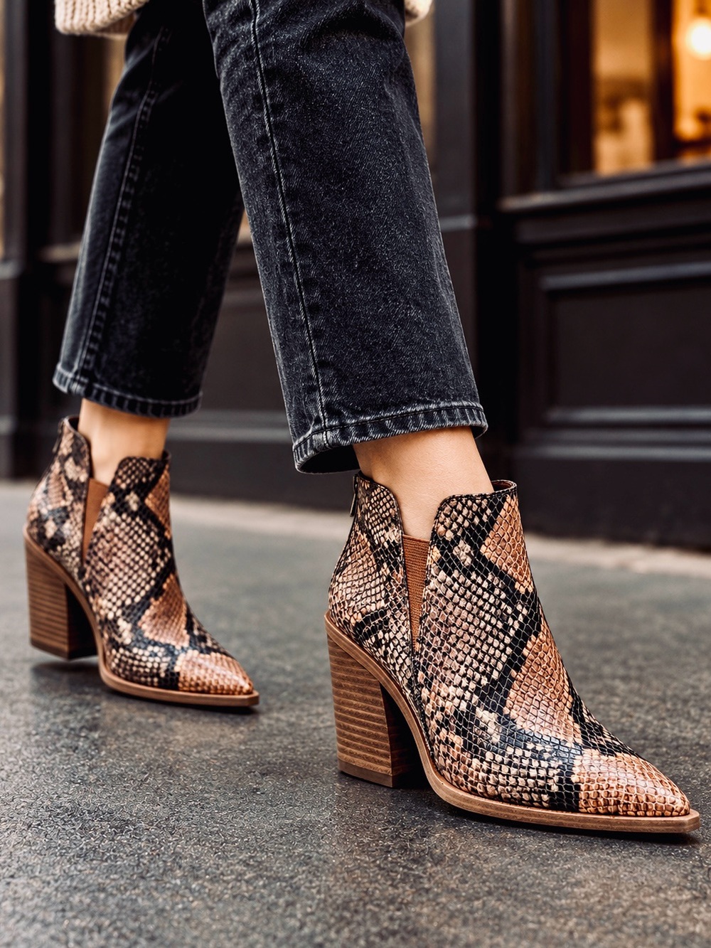 Vince Camuto Snakeskin Leather Booties Pointed Toe Block Heel 6.5